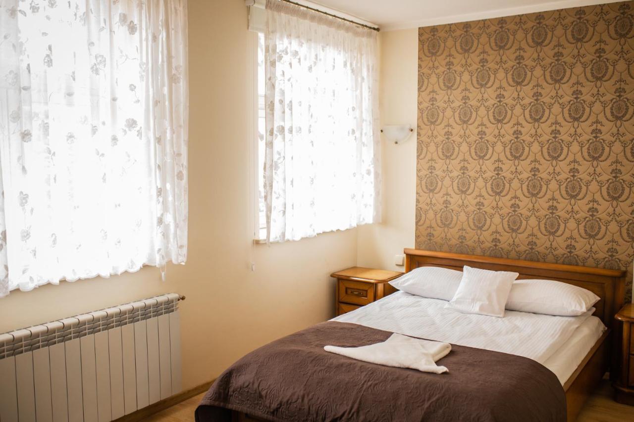 Hotel Przedzamcze Dzialdowo Exteriör bild